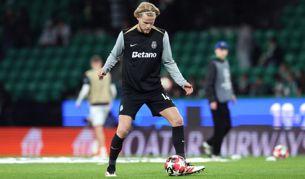 Morten Hjulmand warming up