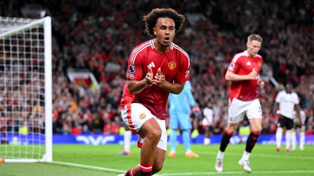 Zirkzee scoring for Man Utd