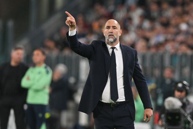 Igor Tudor giving instructions